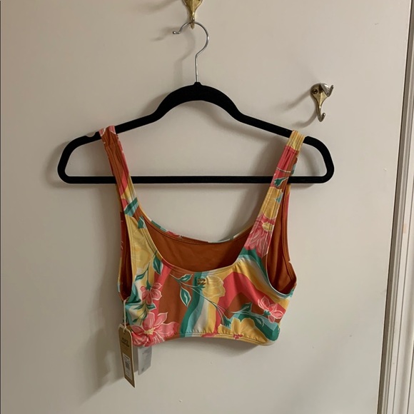 NWT Billabong Yellow and Pink Fitted Crop Tank Top size Large - Picture 8 of 8